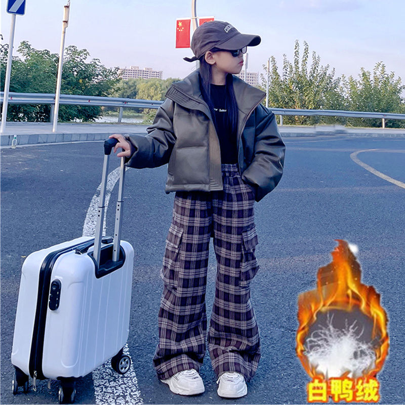 2023冬季新款女童免PU皮羽绒服大童短款立领加厚面包服冬装外套