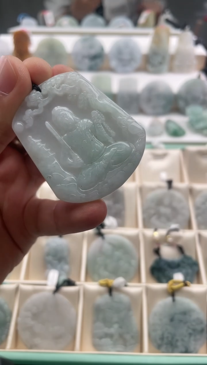 【闪购商品】翡翠颈饰未镶嵌....11/10/25
