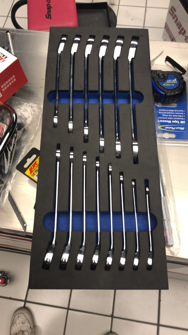 蓝点棘轮扳手一套