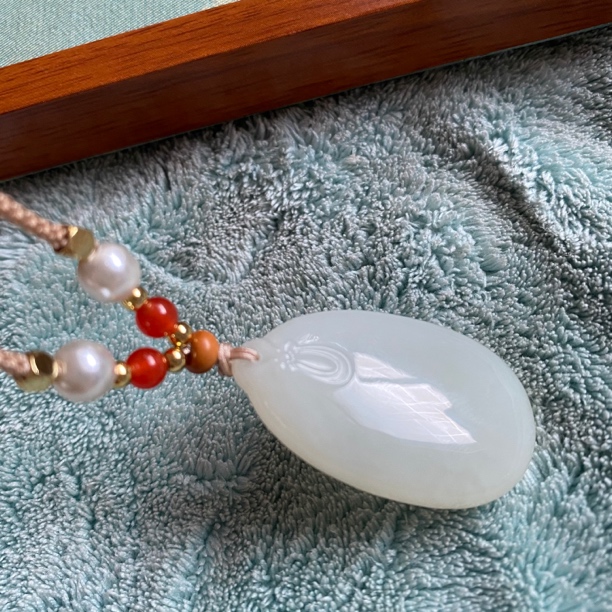 天然和田玉新中式旗袍清晰脱俗时尚百搭拍一发一多样性发货