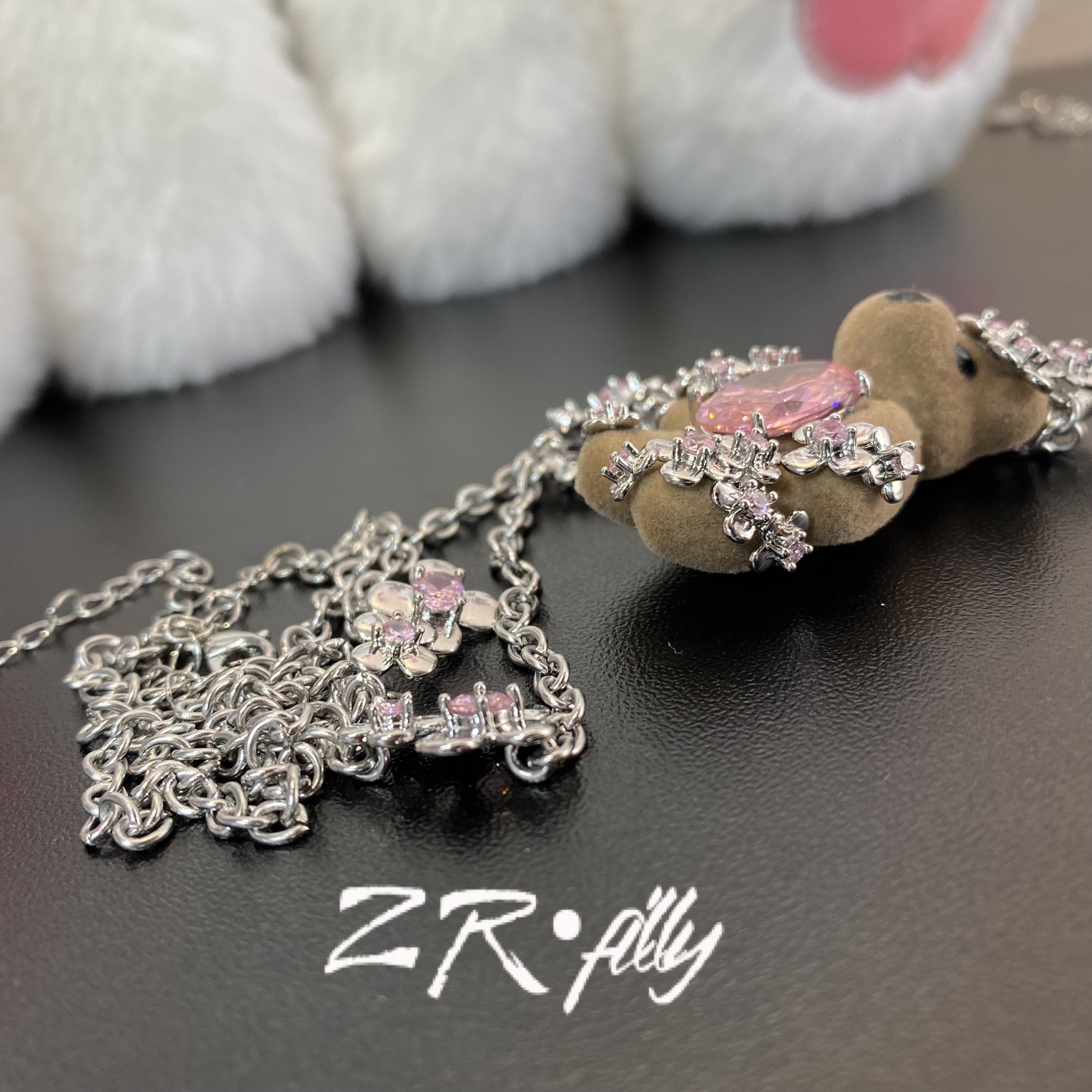 铜合金项链 时尚个性四花婚纱熊项链3767