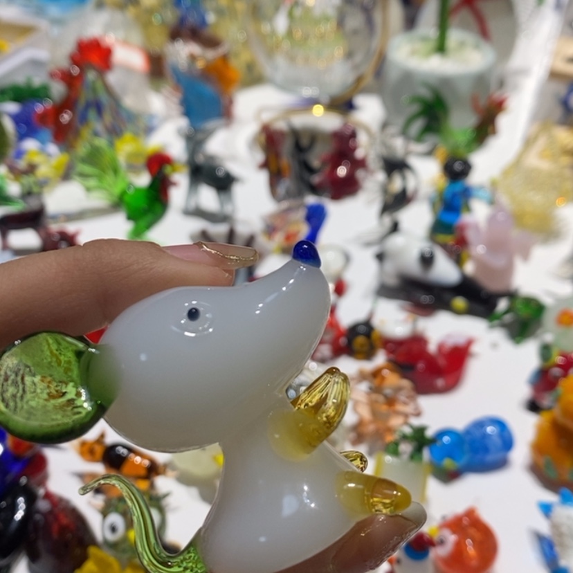 【闪购商品】琉璃手工艺品J**?