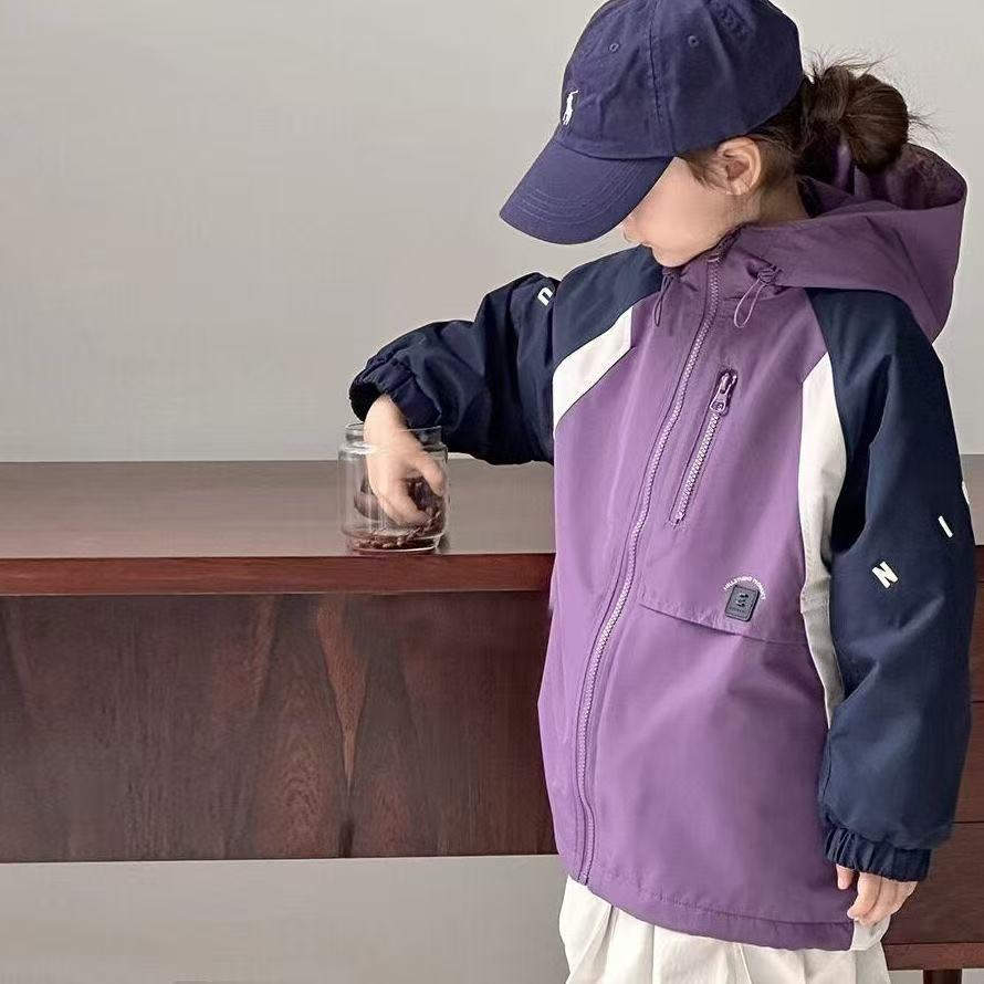 （现货）冲锋衣外套春秋装2025新款洋气儿童春秋小女孩运动连帽上衣