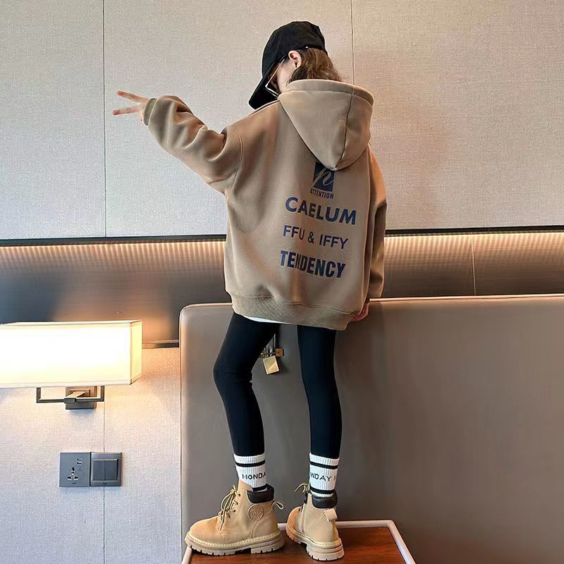 女童卫衣春秋季2023新款洋气加绒加厚冬季连帽儿童上衣中大童衣服
