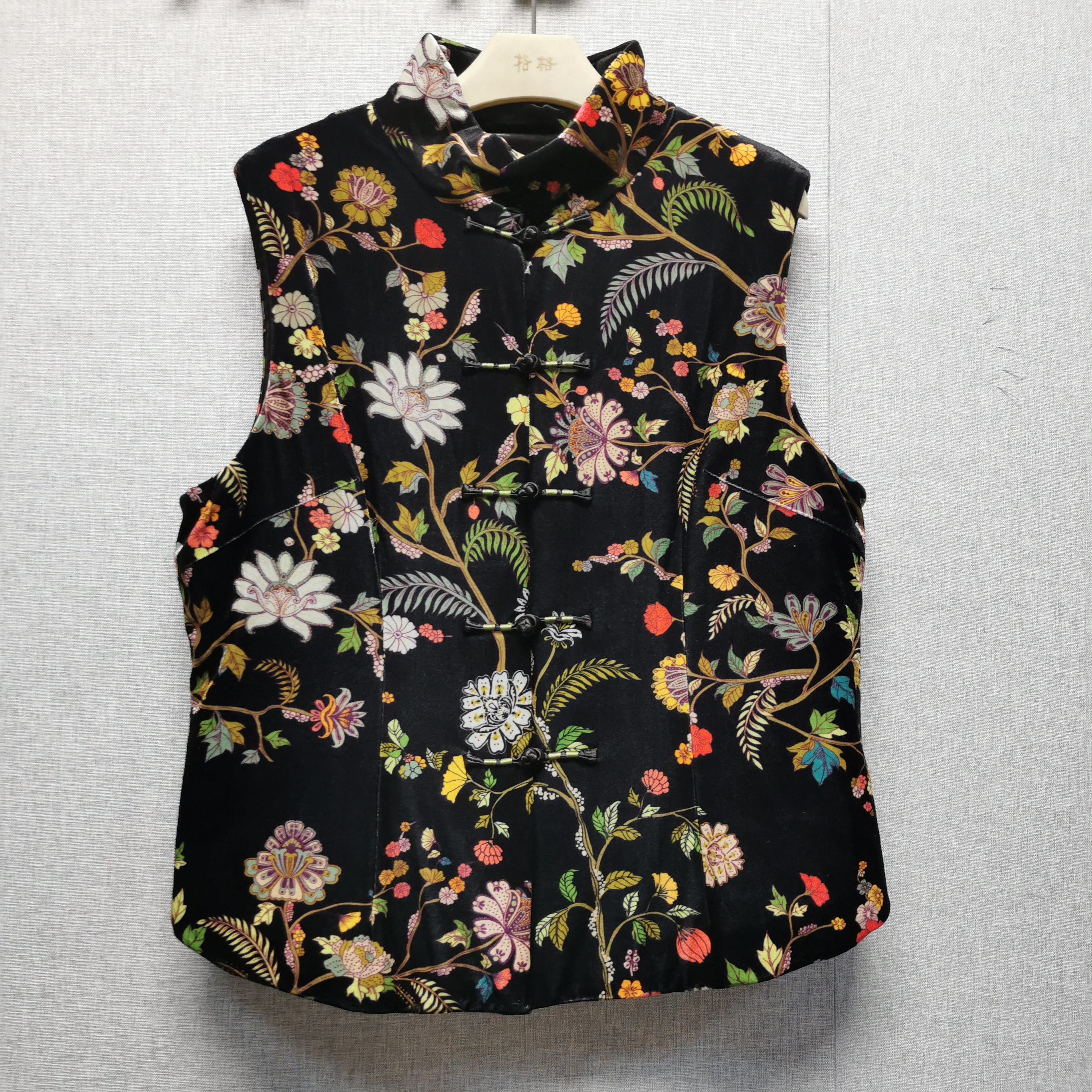 格格 女士微弹绒面百搭碎花短款棉马甲G84DN021495