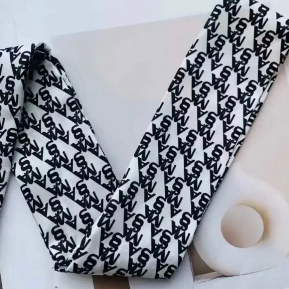 阿玛施【官方正品】复古桑蚕丝精美百搭丝巾组合
