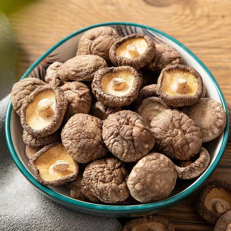 香菇批发肉厚干货新货农家精选土特产无硫菌菇蘑菇煲汤鲜商用冬菇