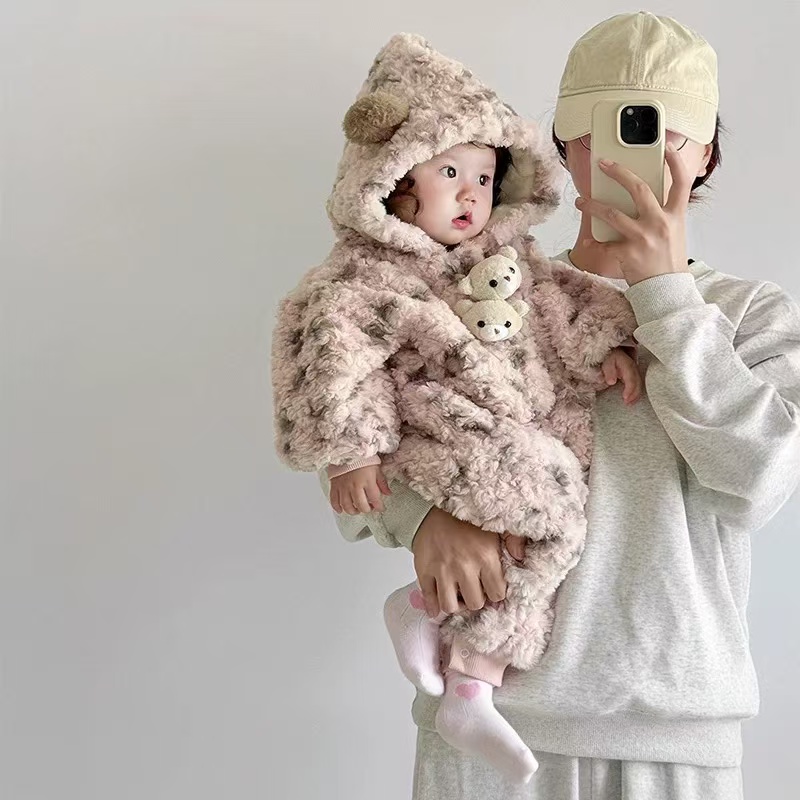 婴儿连体衣冬款婴幼儿加绒保暖毛绒外套满月百天宝宝衣服外出服