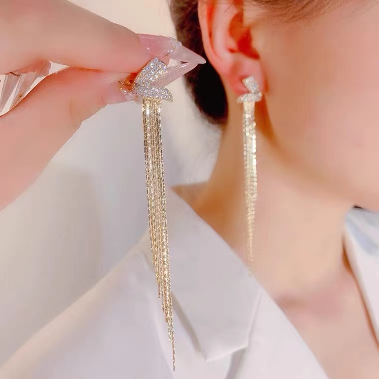 级感气质优雅轻奢长款流苏耳环8429