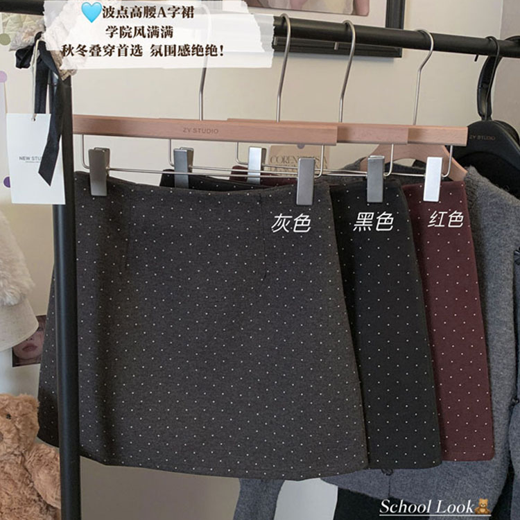 韩系波点毛呢半身裙女大码复古黑色A字裙秋冬新款简约百搭短裙