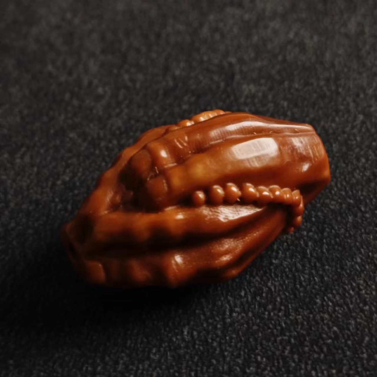 S4476文玩严选好物橄榄核雕佛手文玩精品配饰