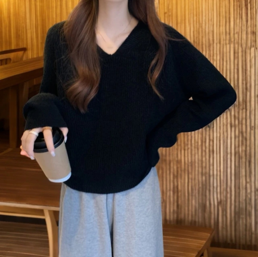 全新  慵懒风时尚短款内搭显瘦百搭高级感长袖针织衫宽松外穿秋冬