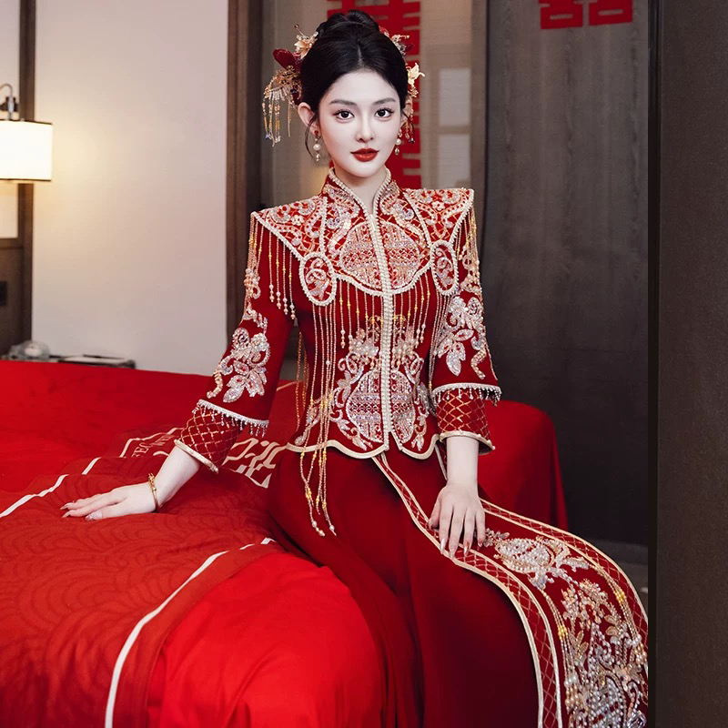 重工丝绒高级感秀禾服2024新款新娘结婚凤冠霞帔奢华国风婚礼婚服