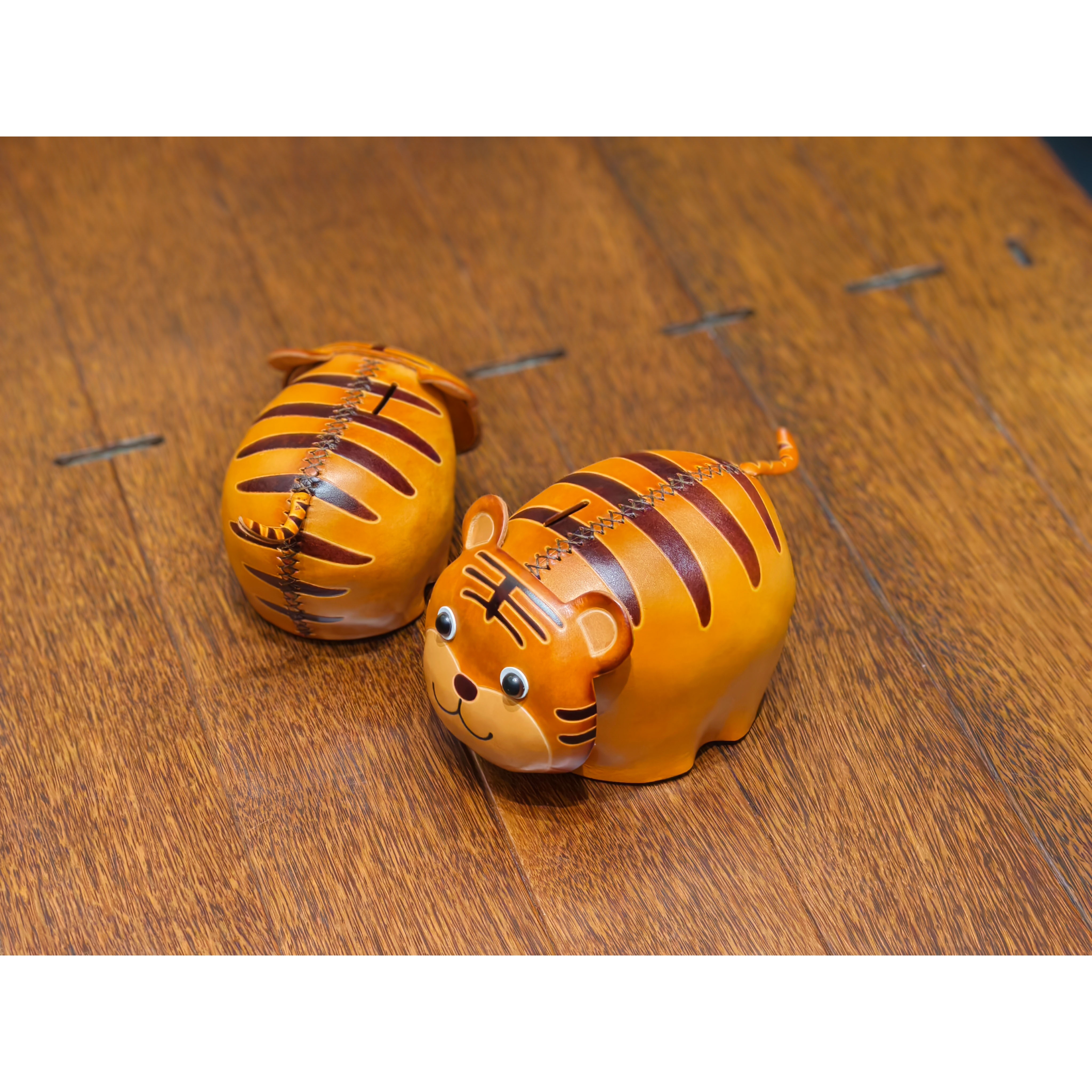 PACIFIC GREEN真皮材质小老虎造型存钱罐装饰摆件