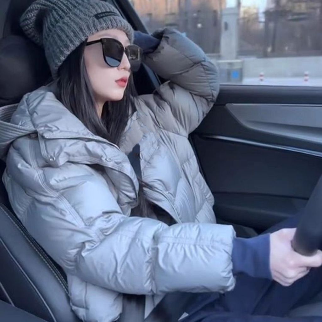 爆款2023新款欧货2023秋冬爆款高级感洋气炸街灰色连帽短款羽绒