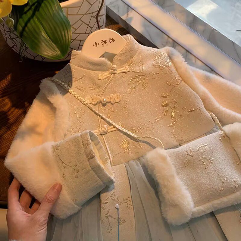 女童汉服旗袍秋冬季加绒加厚周岁唐装拜年服国风洋气女宝宝连衣裙