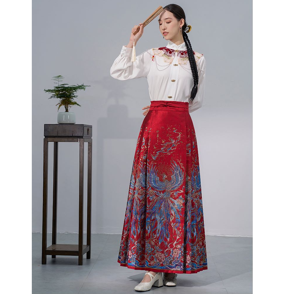 洛如嫣【百鸟朝凤】2025中国风马面裙汉服女订婚结婚平时穿显高显瘦