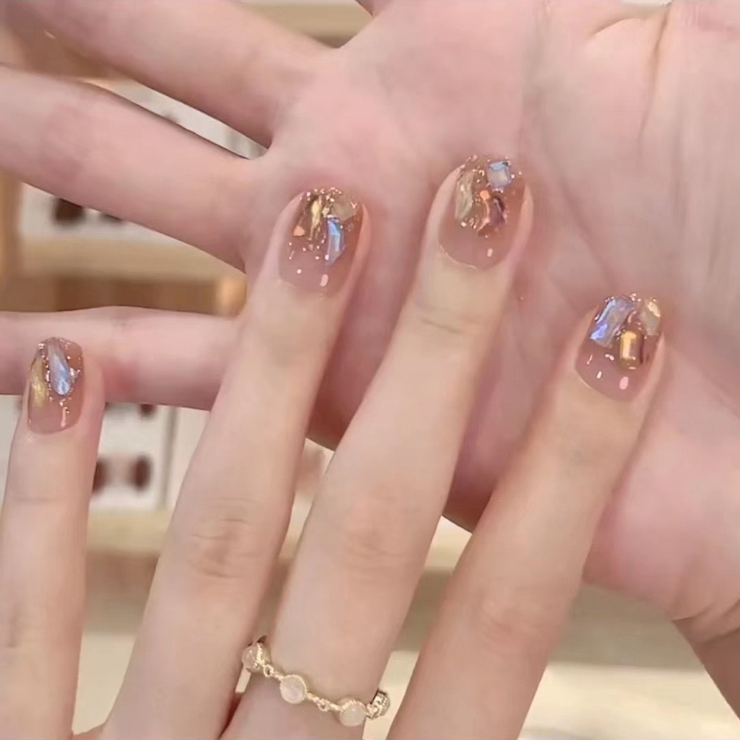 美拉德满钻秋冬显白穿戴甲