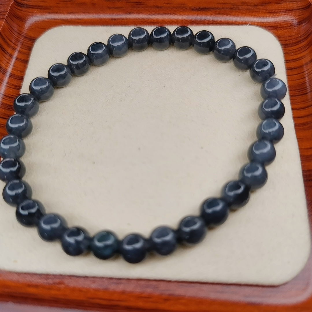 翡翠冰乌鸡手链百搭