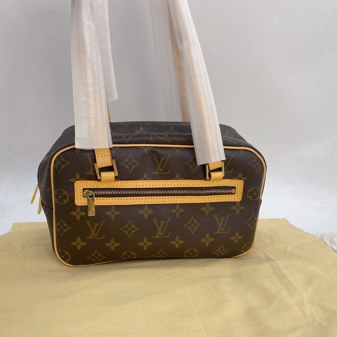 修复品lv开口笑中号，单肩斜挎