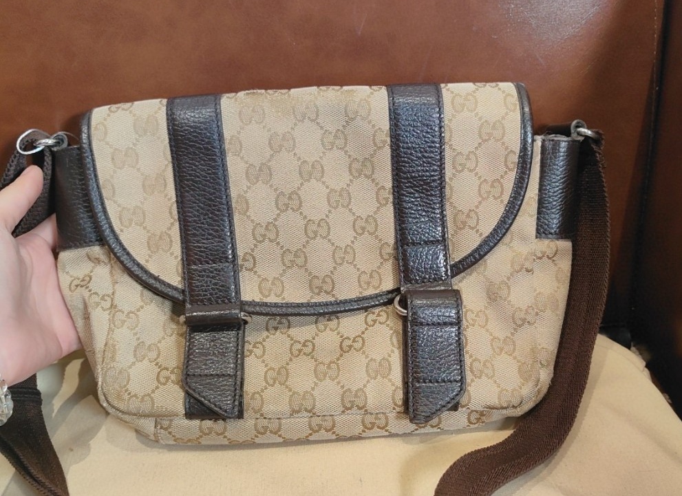 95新 GUCCI/古驰 gucci邮差包 成色不错