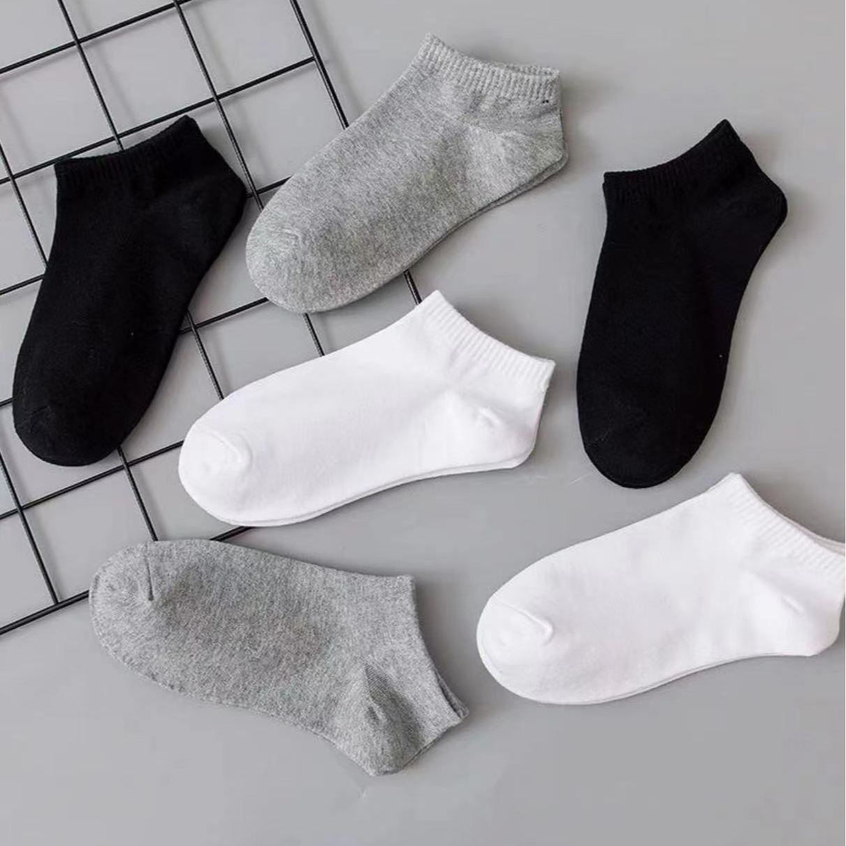 回馈粉丝福利 包邮到手袜子一双 非毛衣