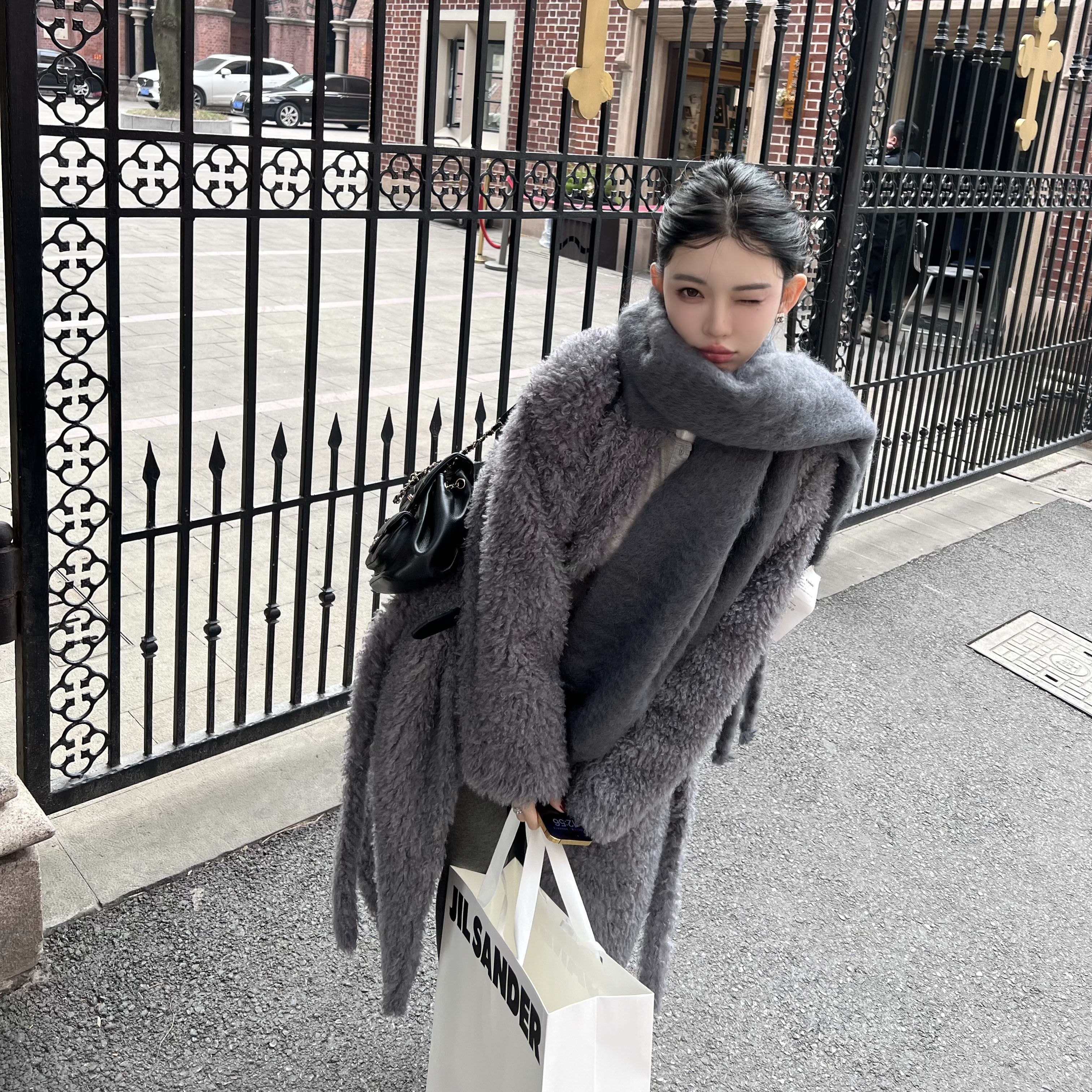 FBB limit慵懒毛毛外套人造毛配腰带时髦保暖中长款大衣D234999Y