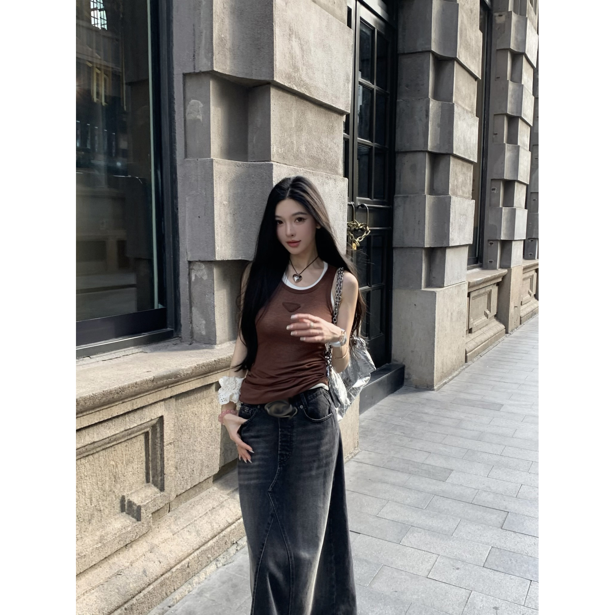 FBB limit夏季新款进口伊士曼醋酸微透百搭三角标背心女D242512C