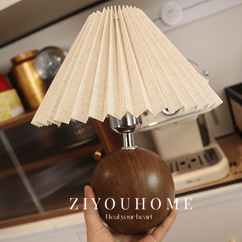 台灯卧室ins少女床头灯房间宿舍装饰布置家用小台灯礼物小夜灯