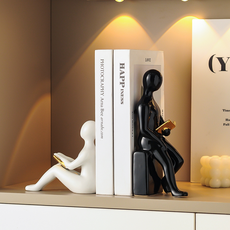 家居装饰品现代轻奢创意书档人物摆件高档书房书柜书靠客厅办公室
