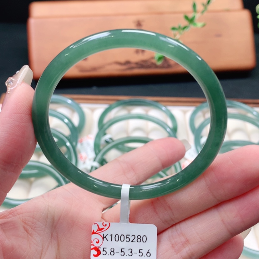 【闪购商品】翡翠手镯未镶嵌