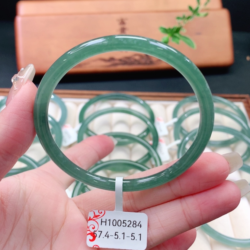 【闪购商品】翡翠手镯未镶嵌