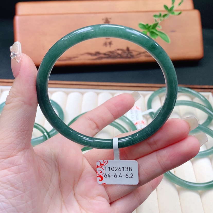【闪购商品】翡翠手镯未镶嵌