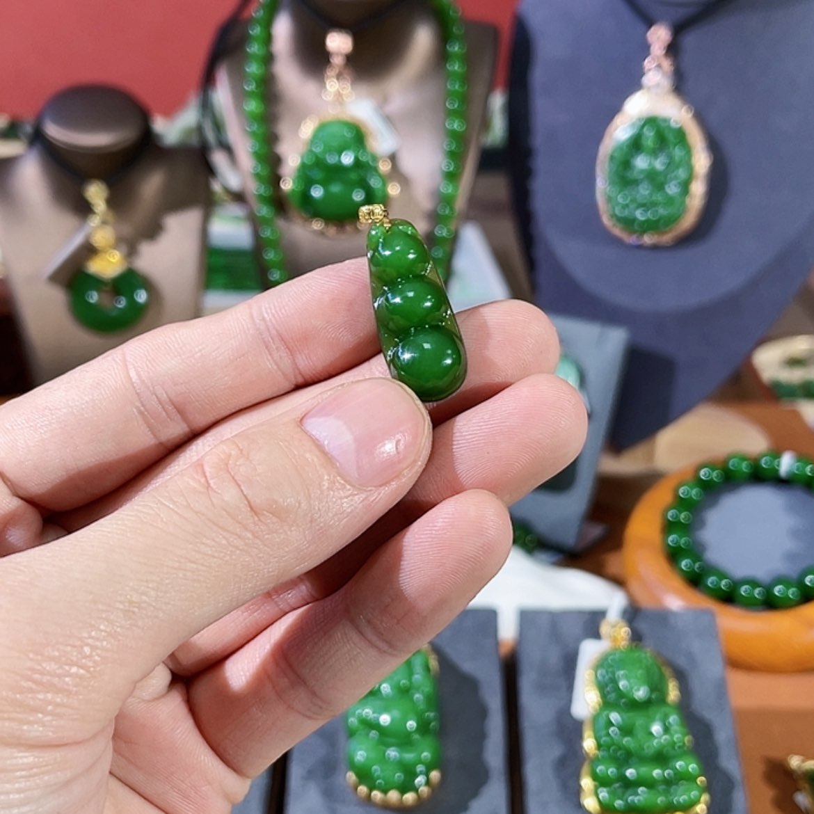【闪购商品】和田玉（碧玉）吊坠(不含链)18K金镶嵌h****淡
