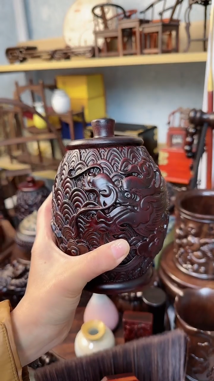 【闪购商品】红贵宝木雕茶叶罐