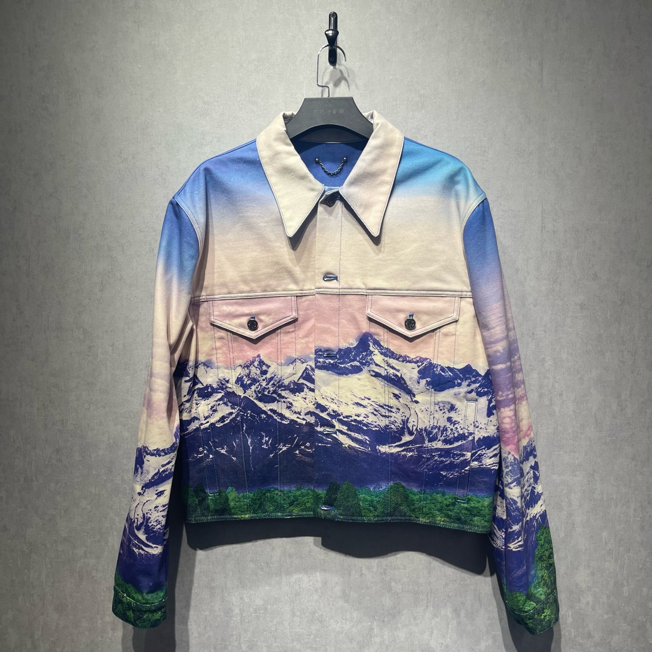 99新 LouisVuitton/路易威登 风景印染牛仔外套/56码