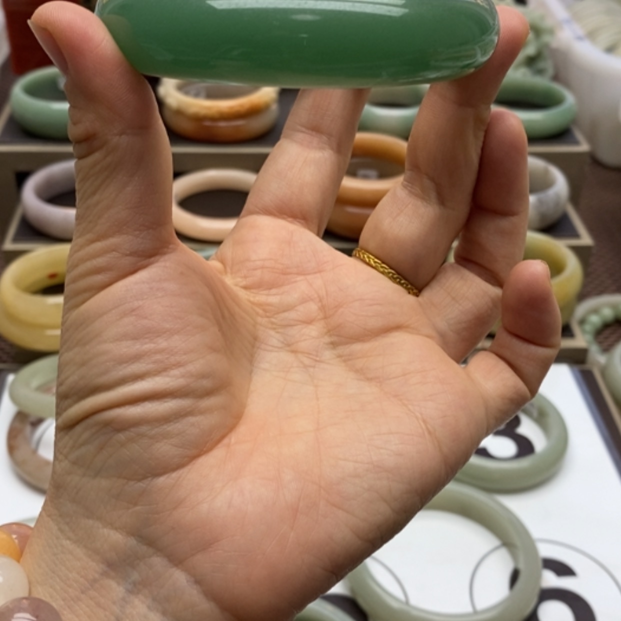 【闪购商品】石英质玉手镯未镶嵌老*65.3