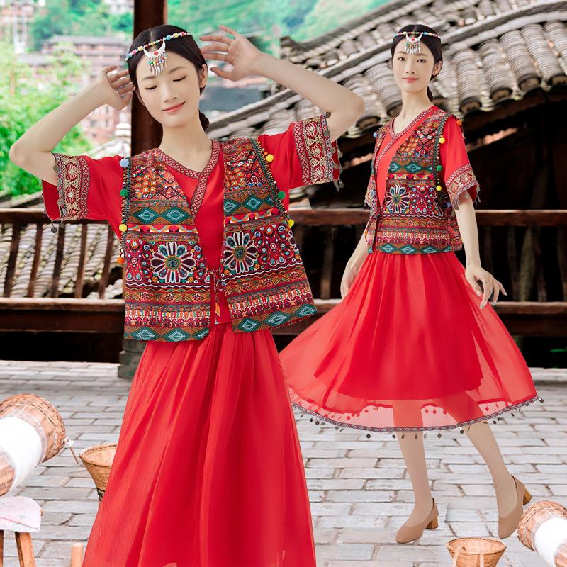 苗族服装女贵州千户苗寨旅拍成人少数民族服装苗家少女西域苗疆