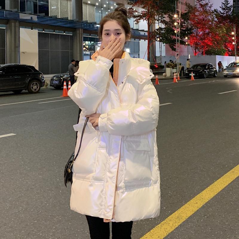 羽绒衣时尚亮面免洗羽绒服女中长款2023年爆款收腰连帽小个子白鸭