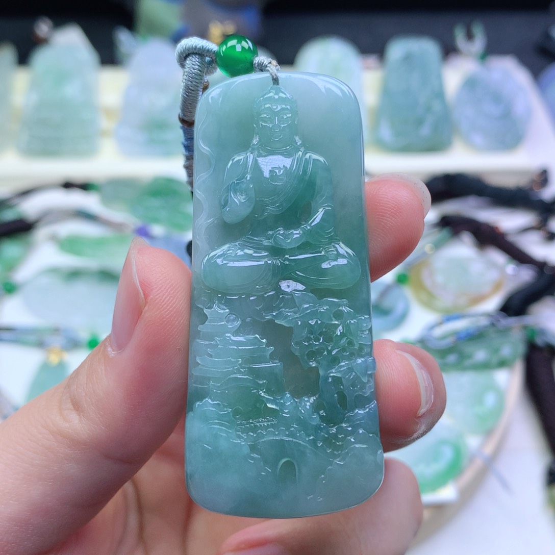 翡翠颈饰未镶嵌吊坠