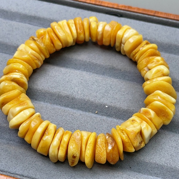 白花蜜蜡原石瑕疵13mm手串（401号）