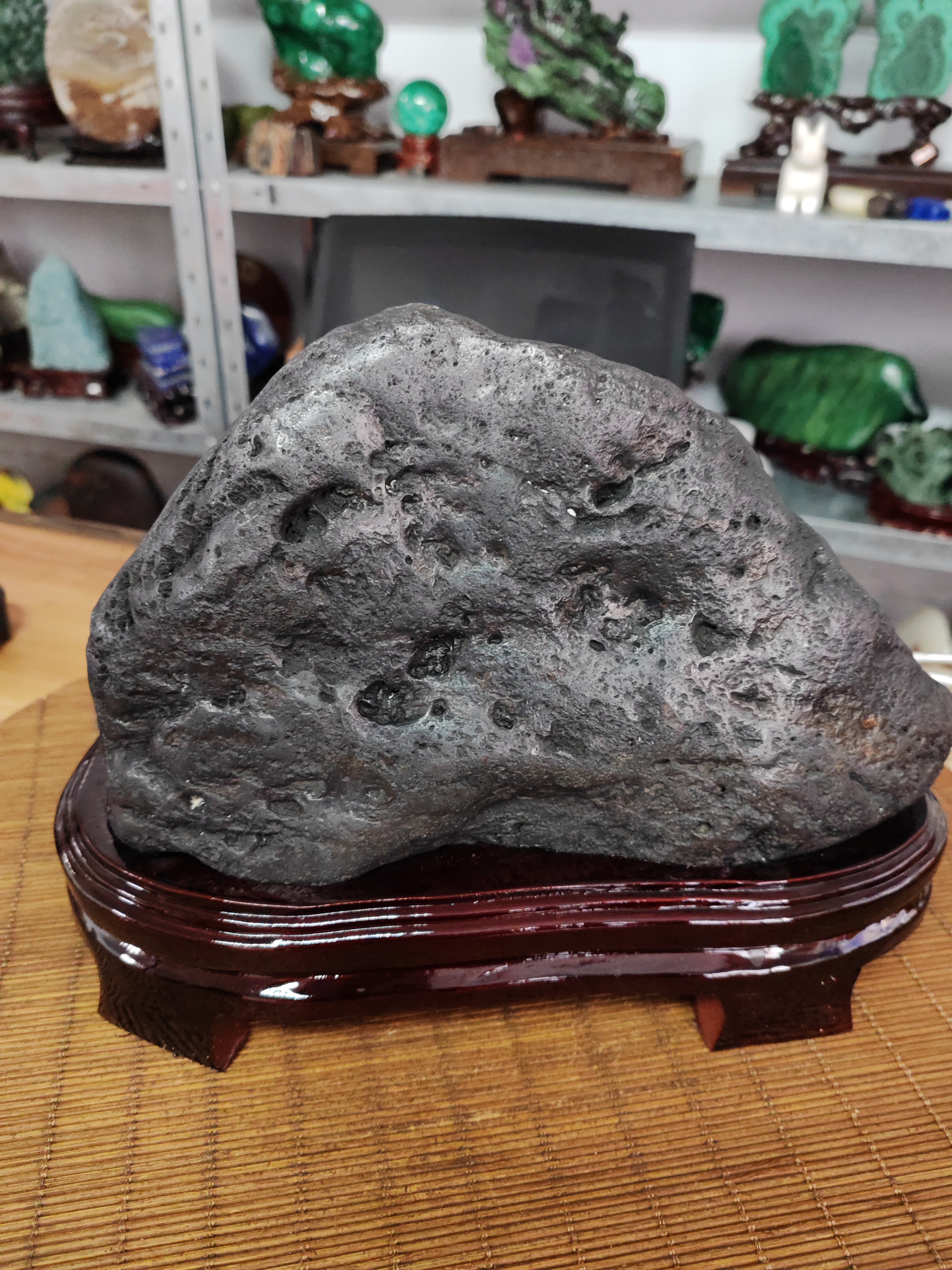 天外来客陨石家居装饰盆景石花架摆件