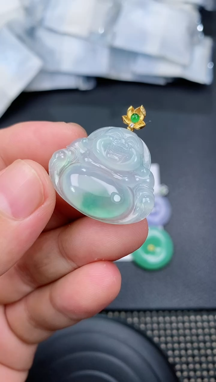 【闪购商品】翡翠颈饰18K金镶嵌翡翠佛公 赠皮绳