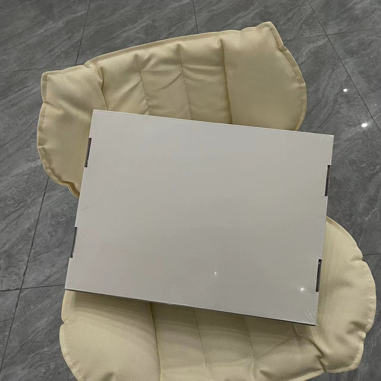 2025春季新款棋盘格外套 V670【YH】