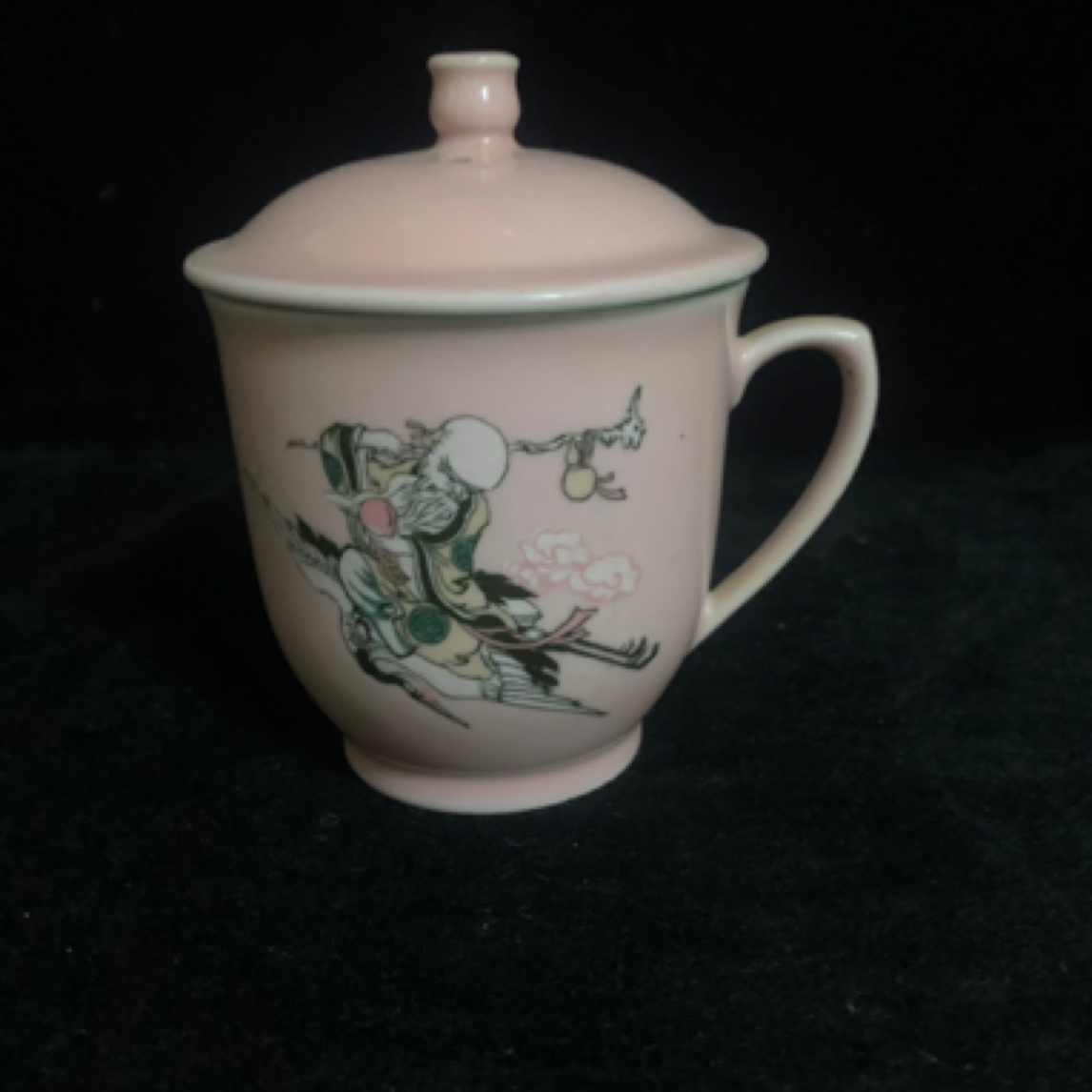 景德镇市建国瓷厂生产的茶杯