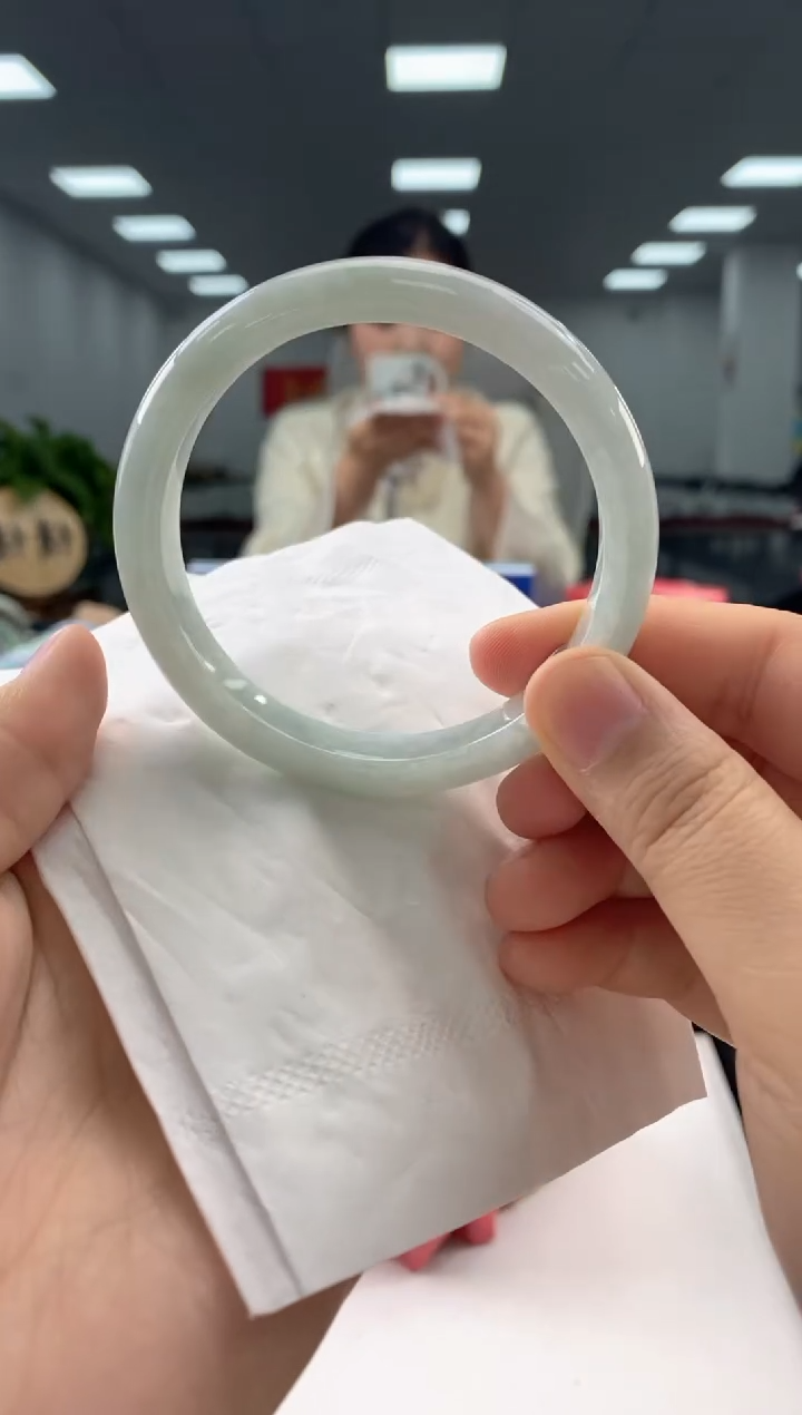 【闪购商品】翡翠手镯未镶嵌28690