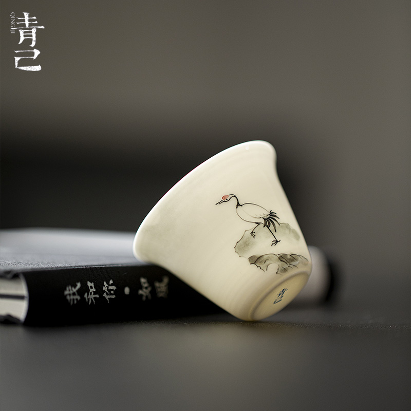 青己-薄胎-鹤归-水月茶杯青花手绘釉下彩品茗杯容量40ml
