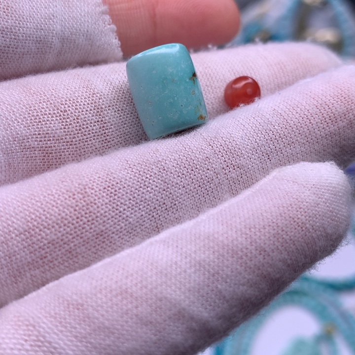 南红玛瑙配饰未镶嵌