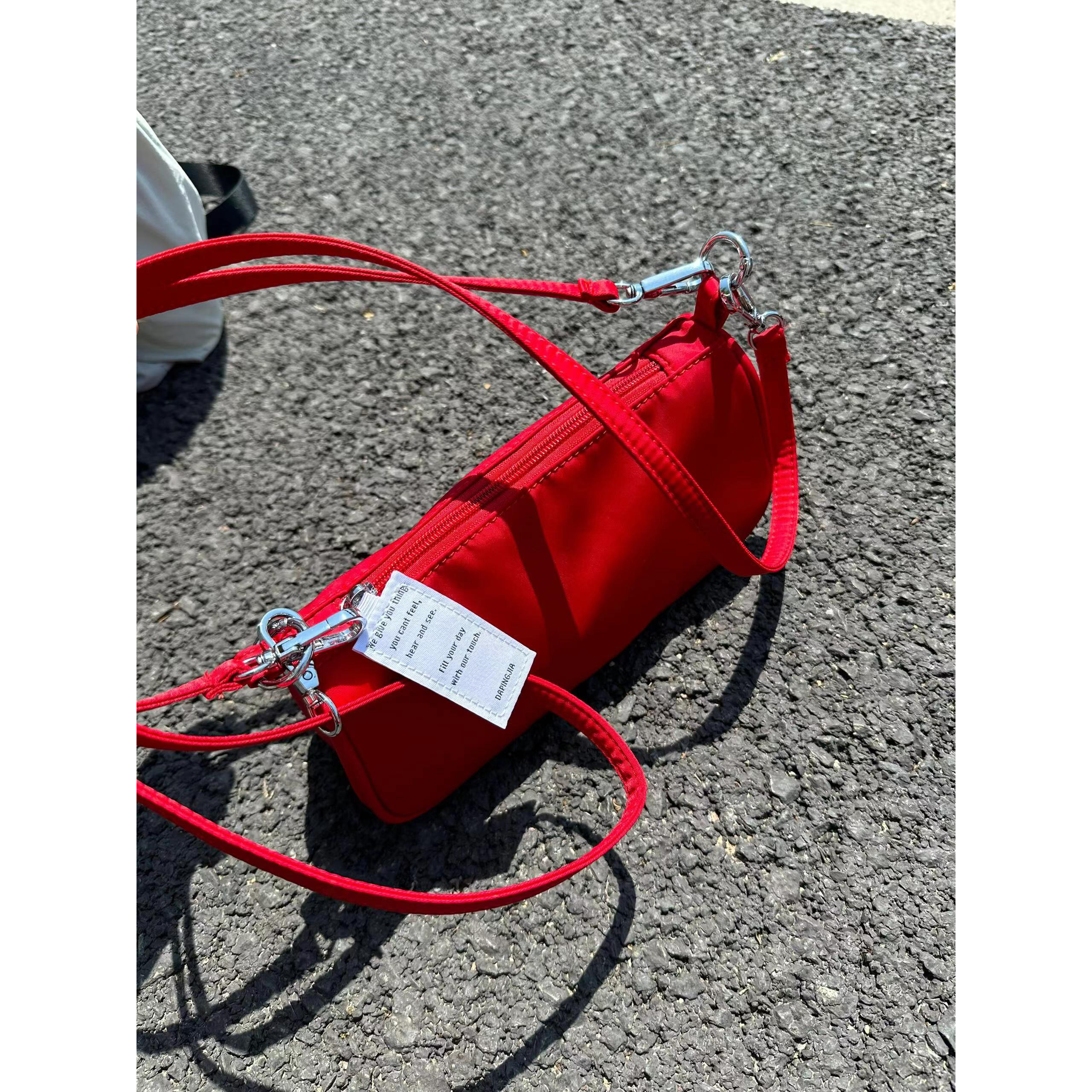 韩版小清新腋下包包女2024新款通勤单肩斜挎包小众纯色尼龙休闲包