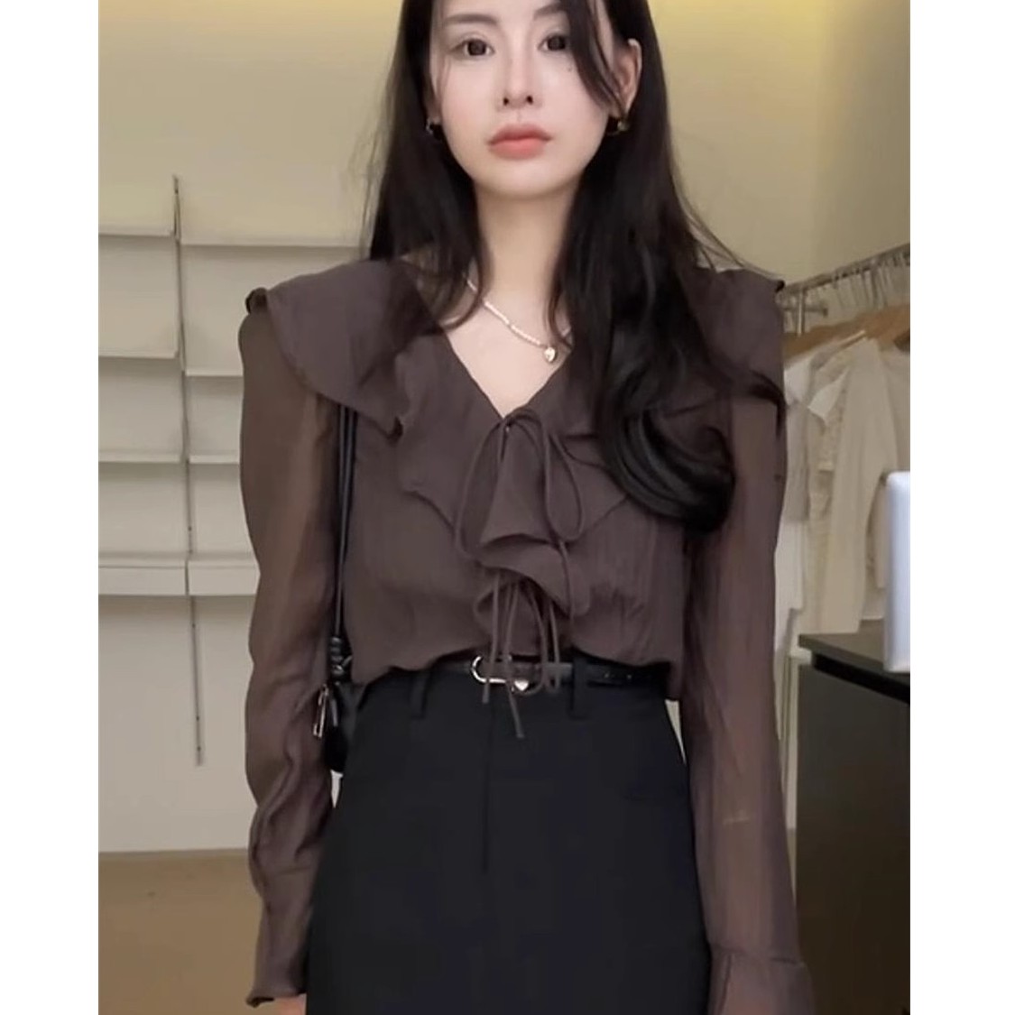 法式高级感领荷叶边喇叭袖绑带衬衫女2024早秋新款洋气百搭上衣